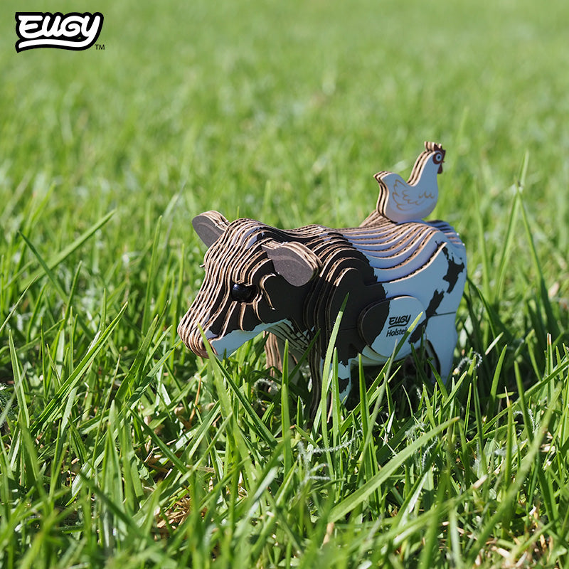 Maquette 3D EUGY 079 Vache Holstein – mise en scène