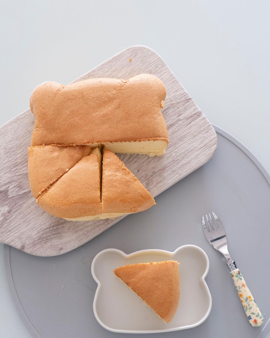 Duck blue bear cake pan