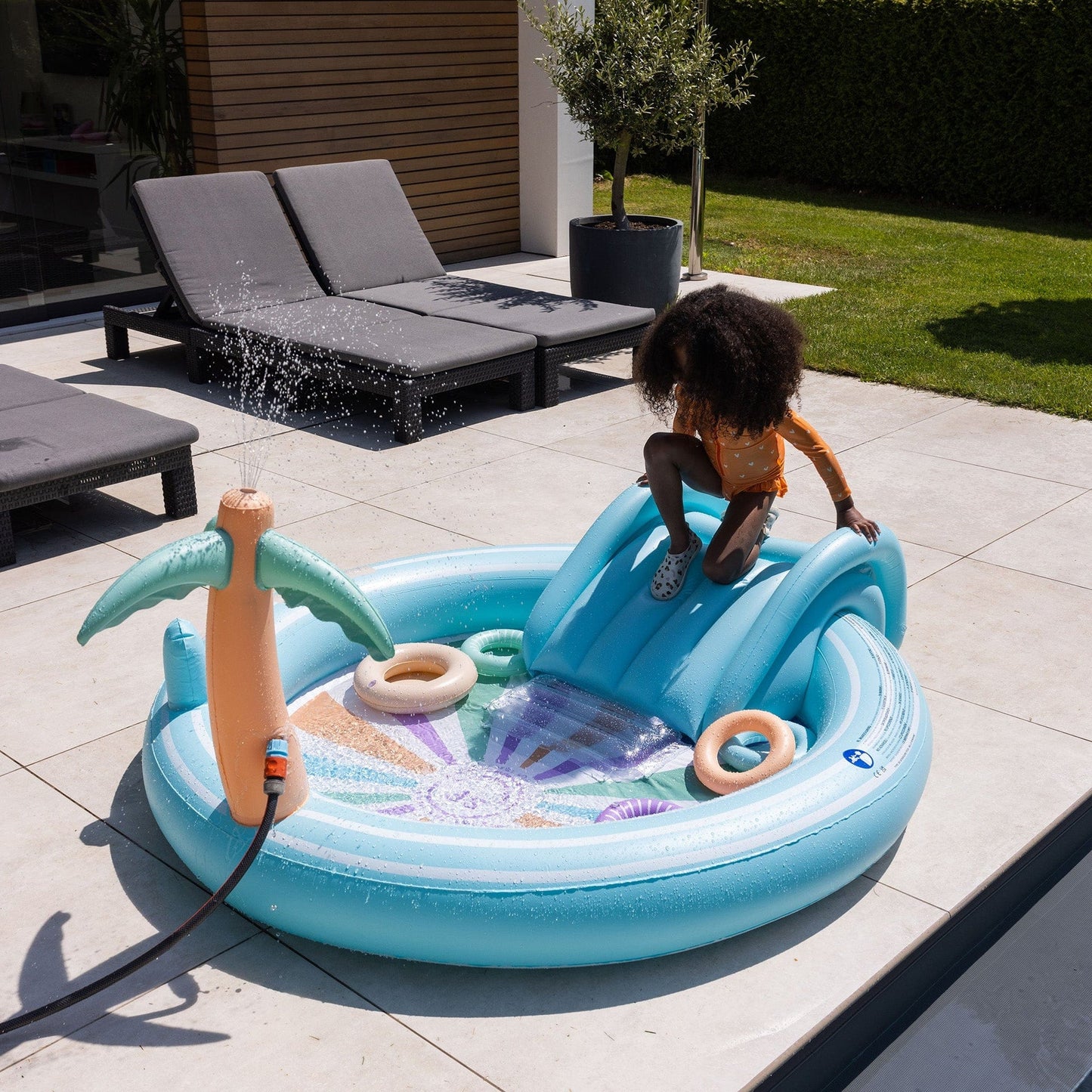 Piscine ludique - Multicolore - Vagues lumineuses