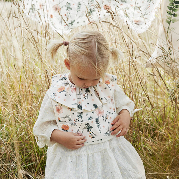 Wiese Blossom Bib