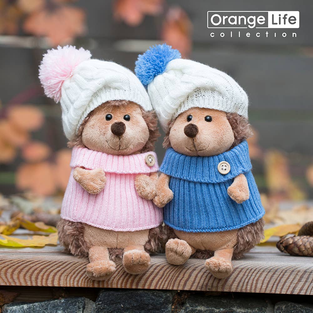 Prickle hedgehog plush toy with white and blue hat, 15 cm