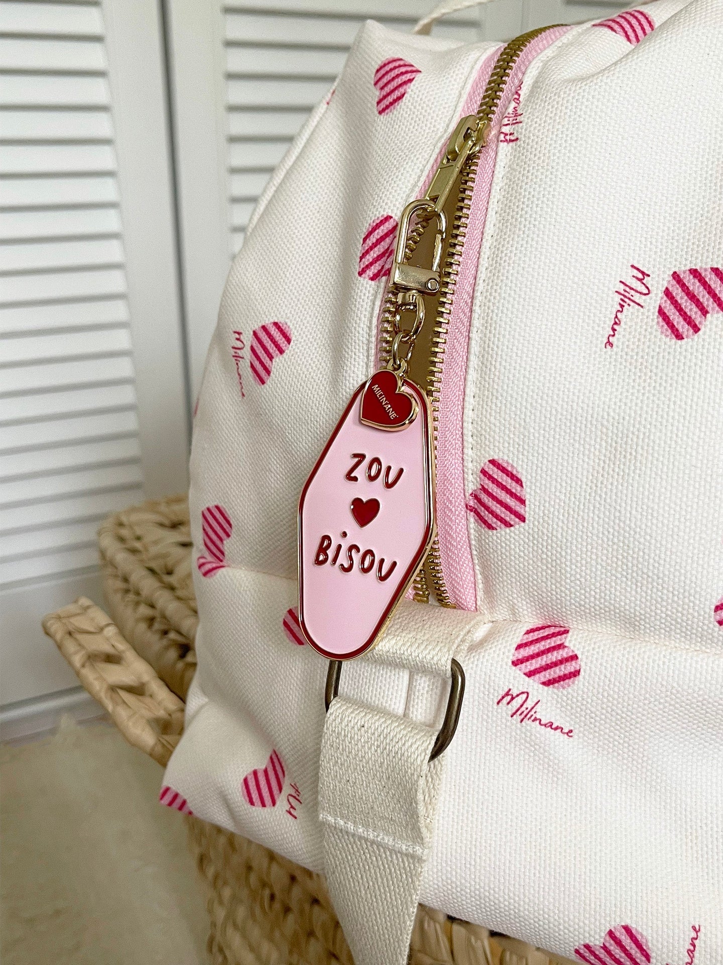 Enamelled charm keyring - ZOÉ