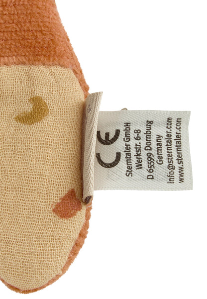 Kaya the Giraffe Crinkly Comforter