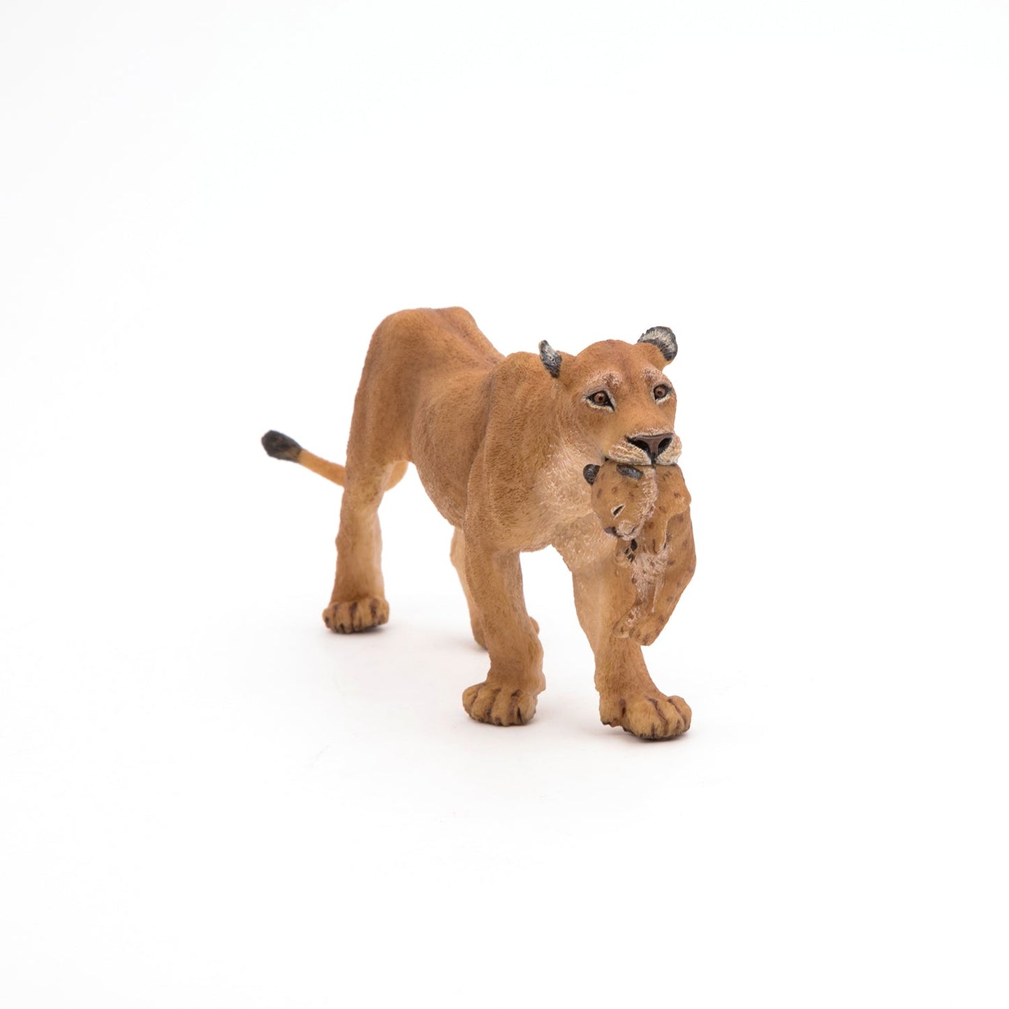 Lioness with cub figurine