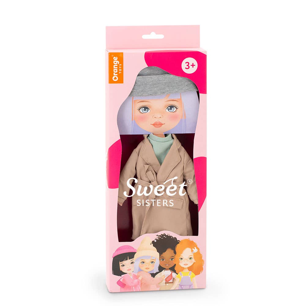 Clothing set: beige trench coat - 28 cm