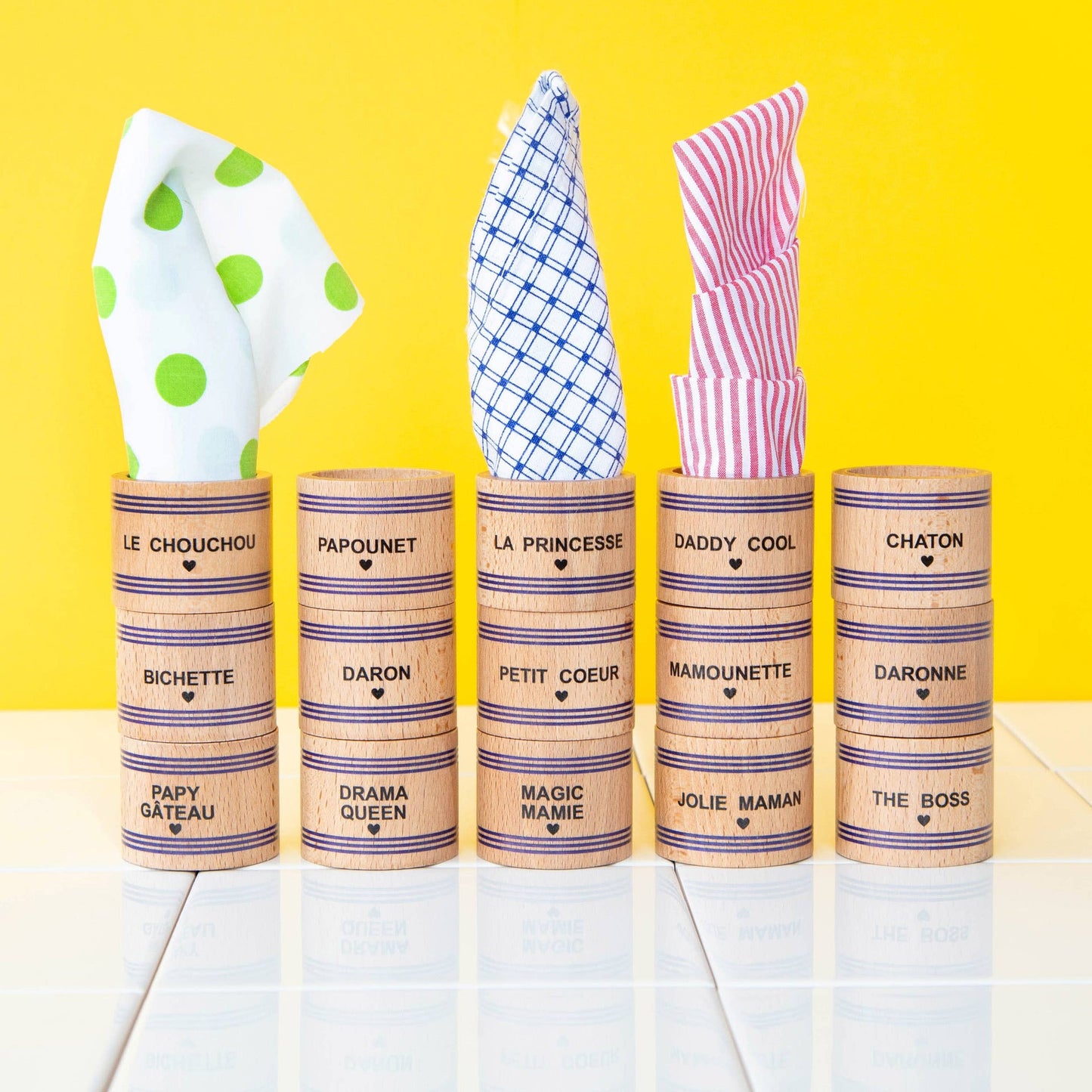 Ronds de serviette en bois – Collection Famille