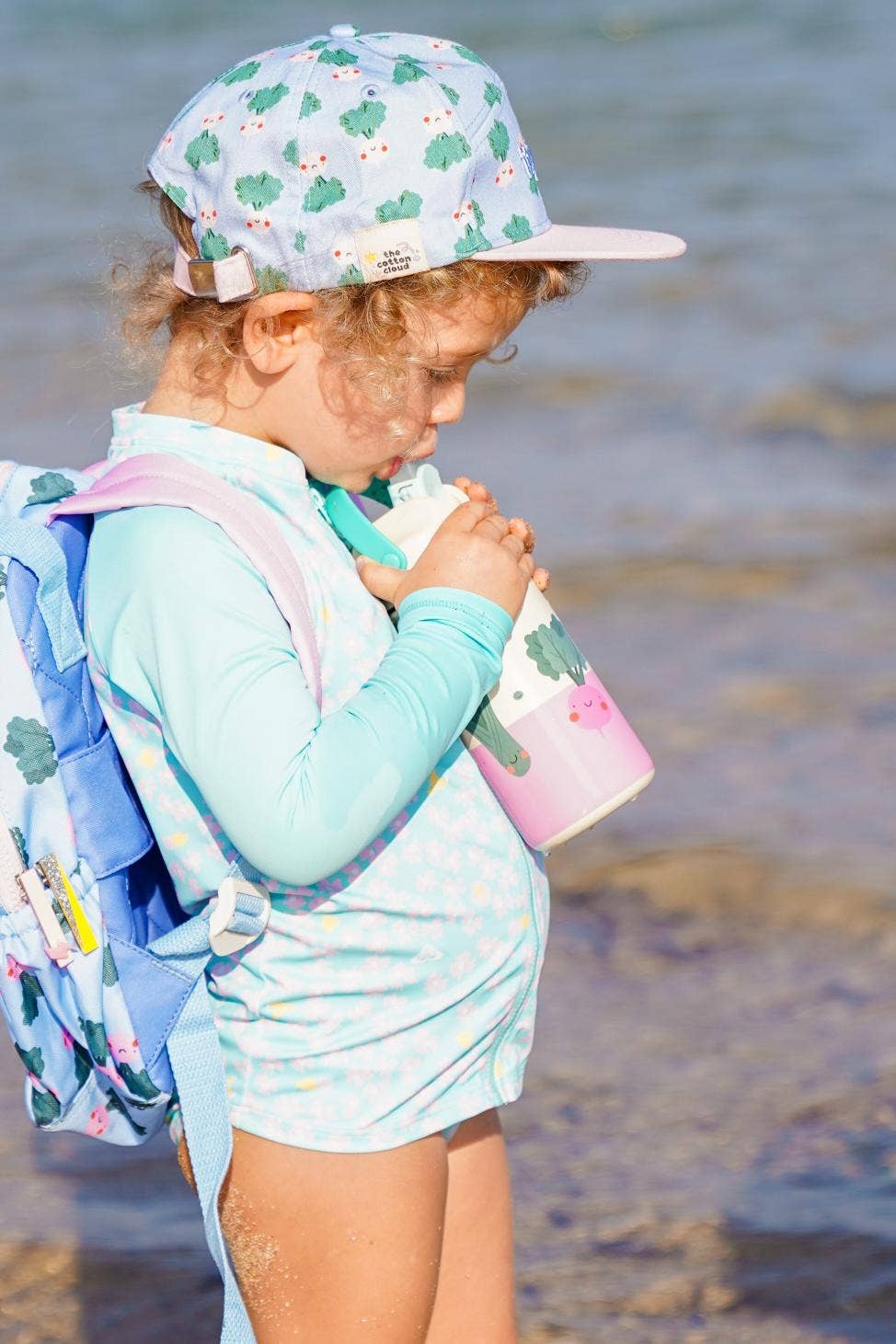 Isolierte Edelstahl-Trinkflasche für Kinder mit tanzenden Herzen