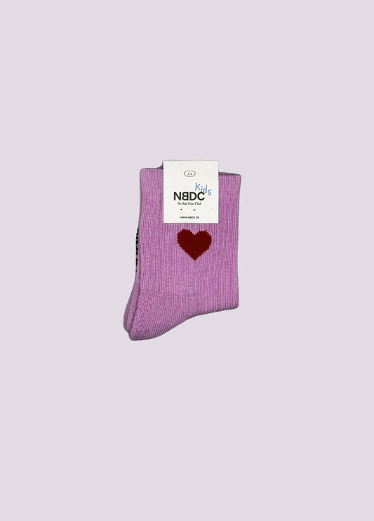 Babysocken mit rosa Herz
