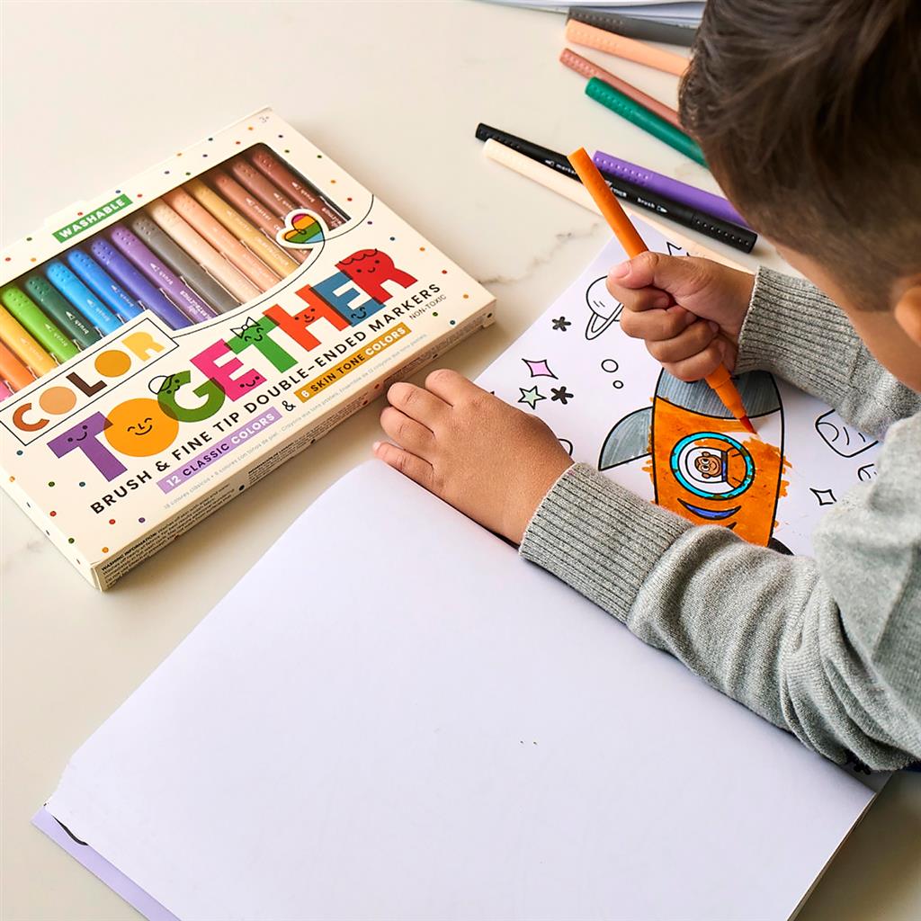 Set mit 18 mehrfarbigen Filzstiften