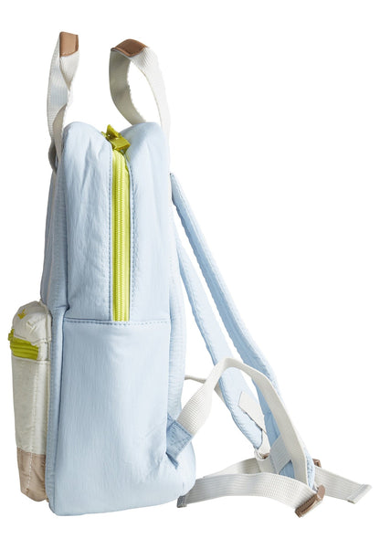 Children's backpack with cooling function