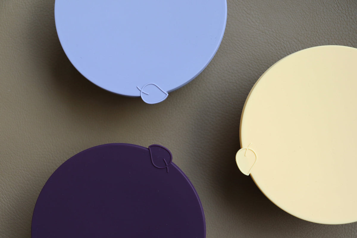 Suction Bowl (+lid and spoon) By Lille Vilde