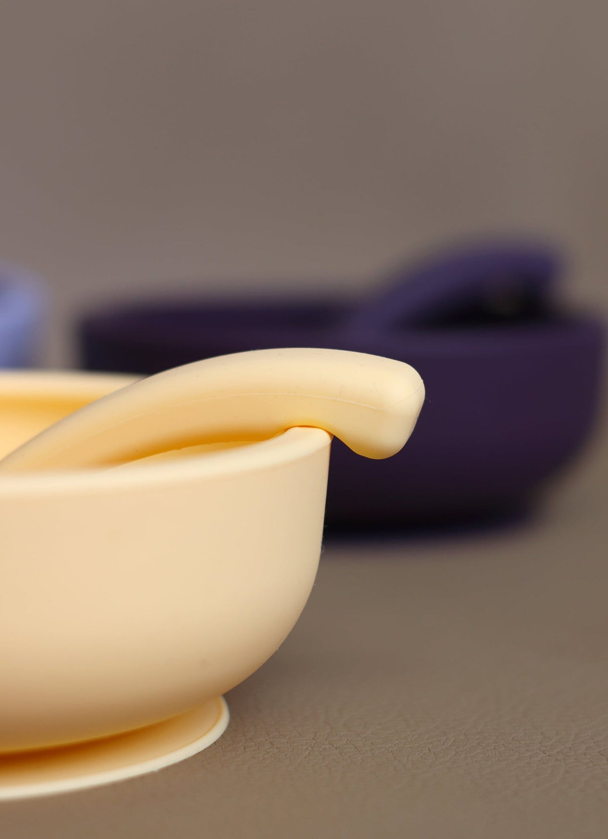 Suction Bowl (+lid and spoon) By Lille Vilde