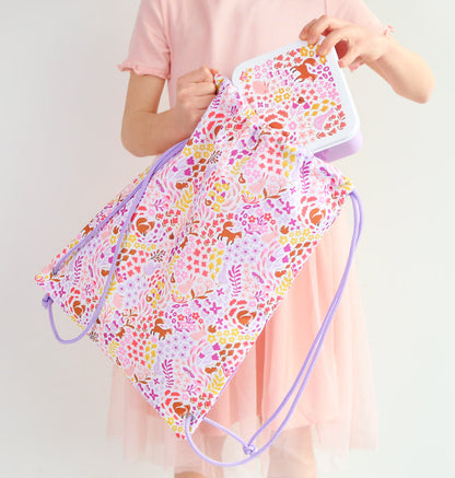 Sac à cordons enfant - Jardin fleuri – vue 3 – A Little Lovely Company