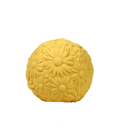 Awakening sensory ball By Lille Vilde