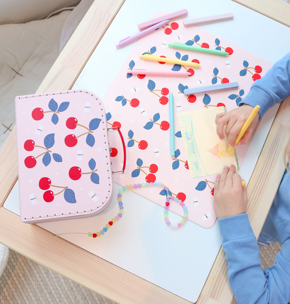 Set de 2 valises enfant - Cerises – vue 8 – A Little Lovely Company