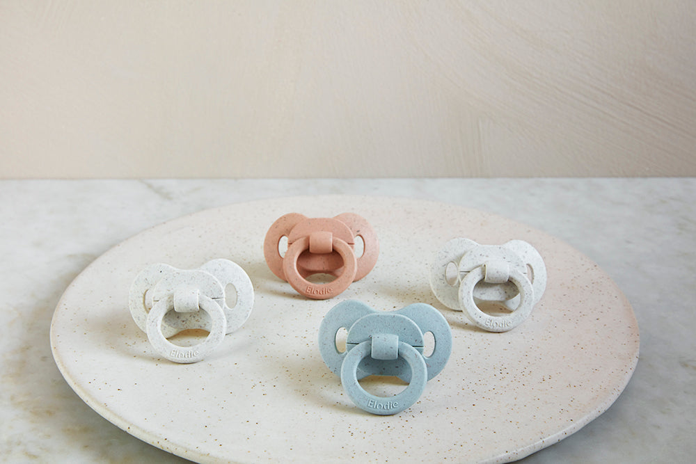 Birth pacifier in bamboo vanilla white