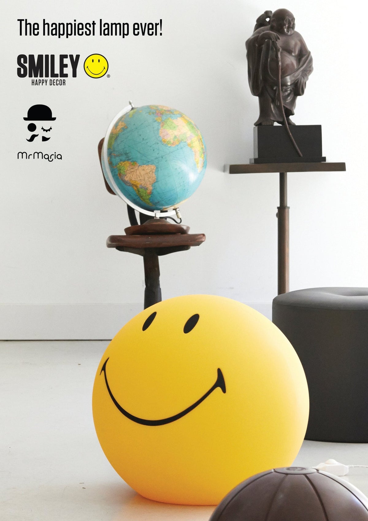 Lampe Smiley XL High Light Mr Maria dans un intérieur