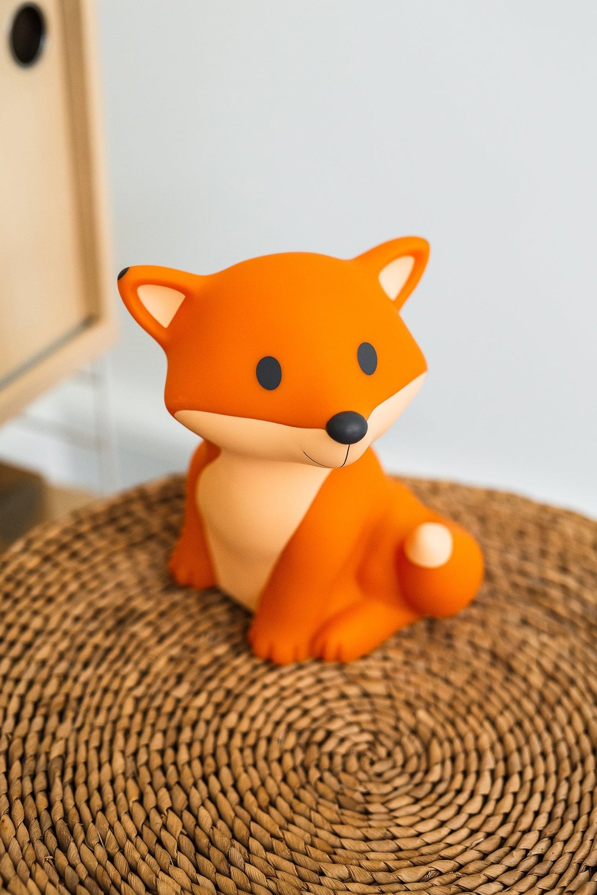 Rechargeable Cesar night light