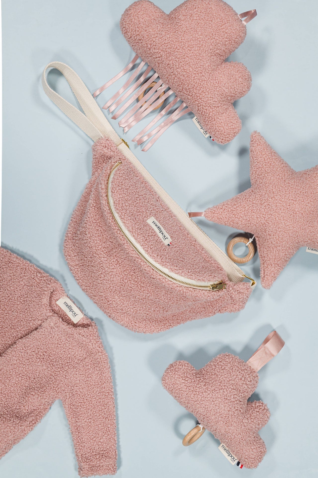 Pink fluffy changing banana - Pink