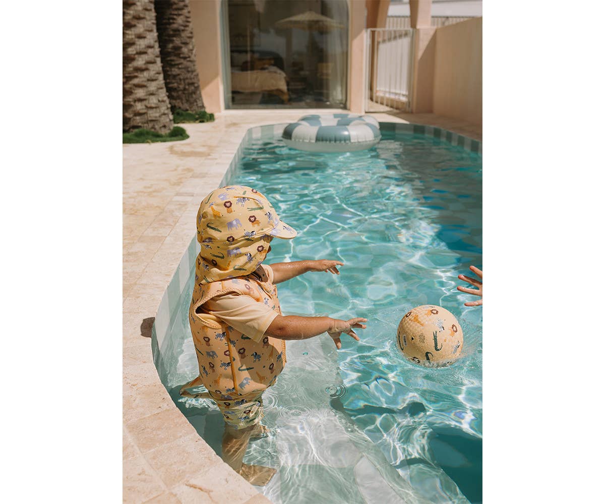 Swimming vest for 2-3 year old wild animals