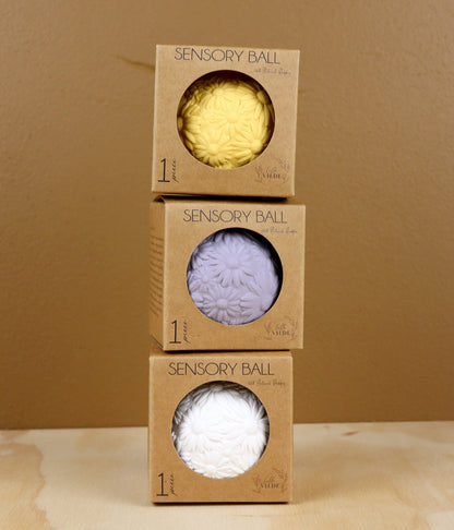 Awakening sensory ball By Lille Vilde