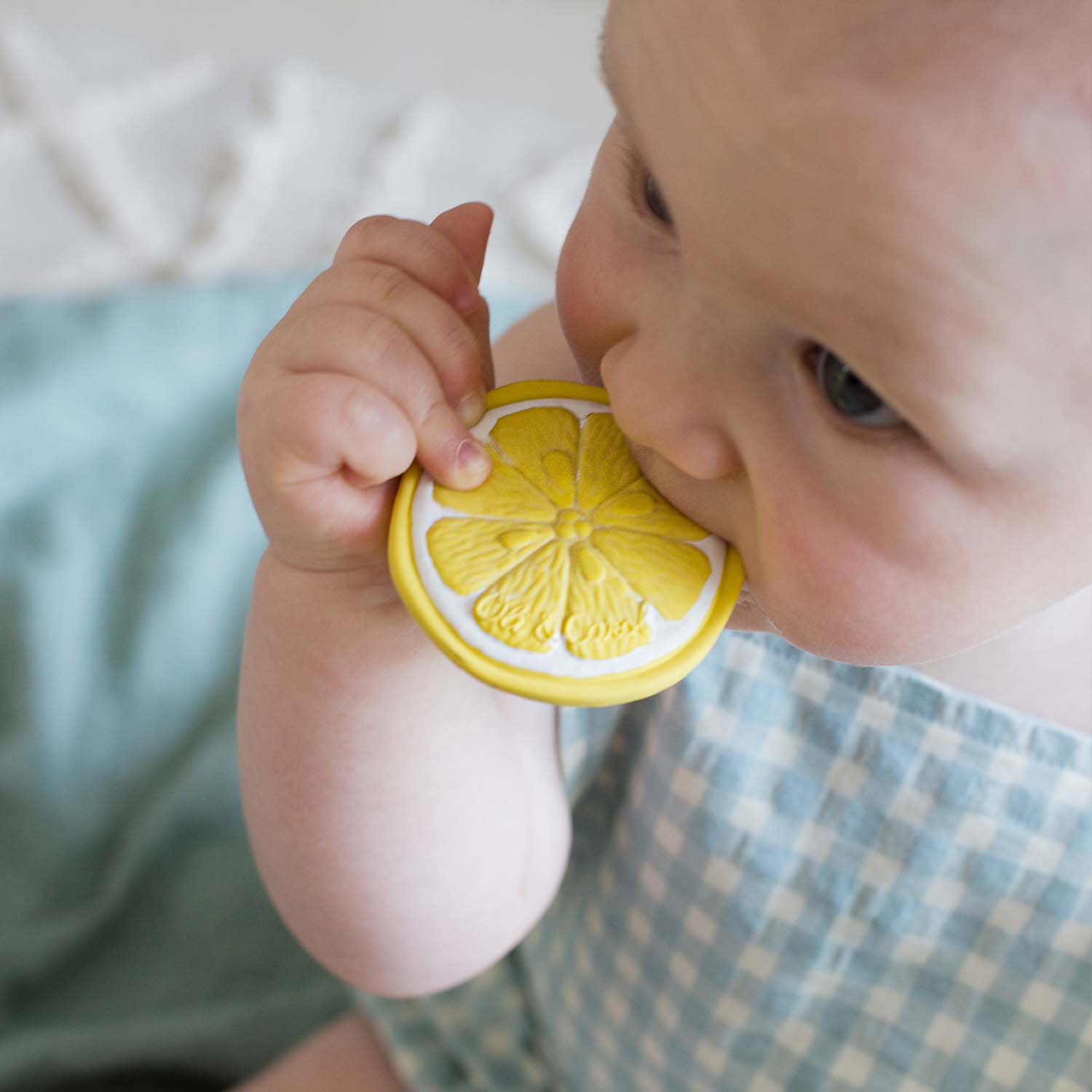 Lou le Citron – Mini jouet de dentition bébé – vue produit 2
