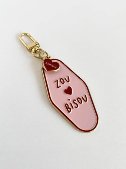 Enamelled charm keyring - ZOÉ