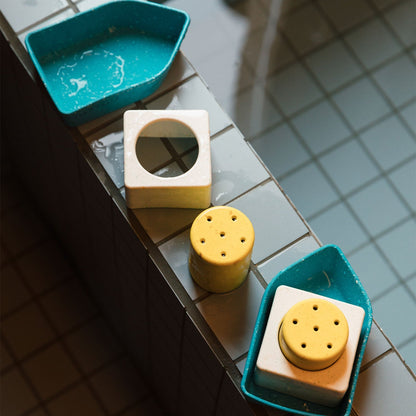 Bateau de bain en caoutchouc recyclé jaune – vue produit 4