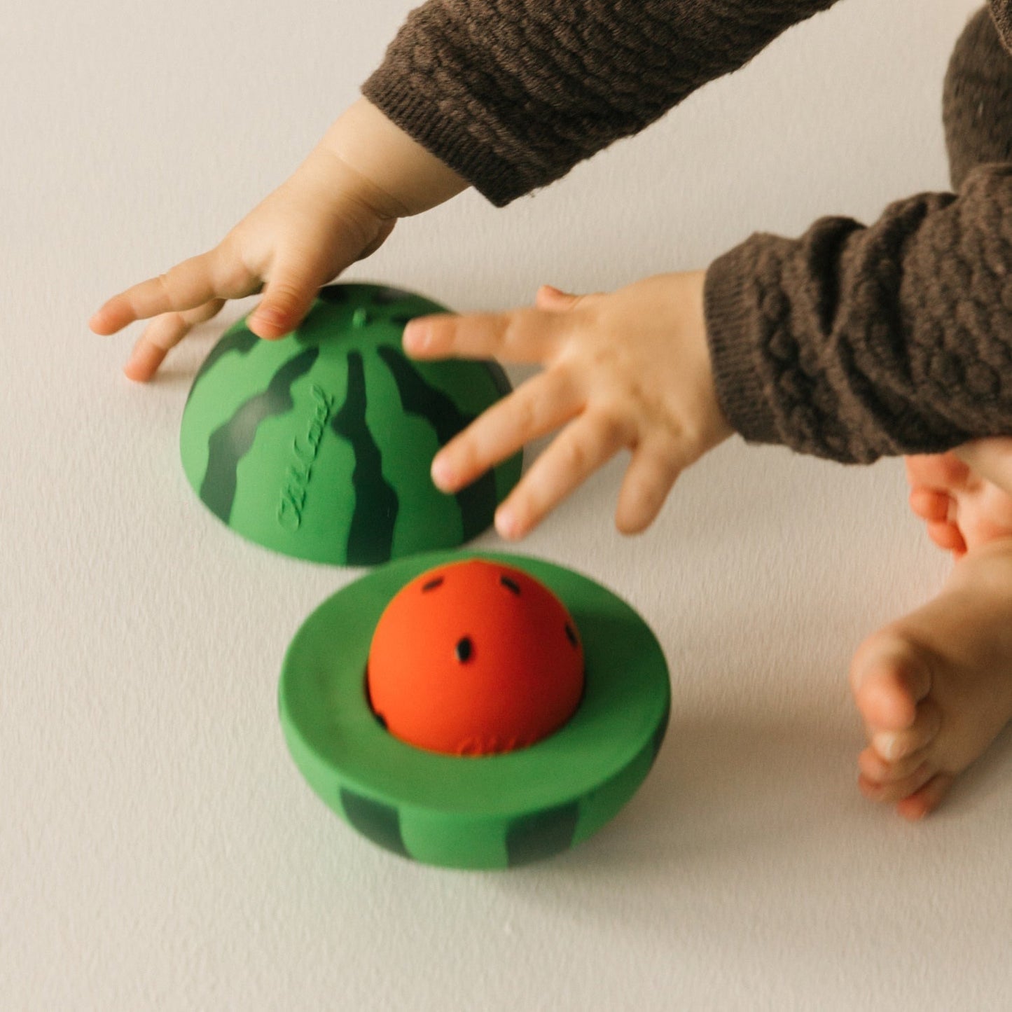 Pastèque – Jouet à empiler et balle hochet – vue produit 6
